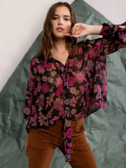 Dazzling Volume Blouse Cranberry Bloom