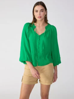 Clothing Store -Clothing Store CB2234BV3 JLLB 2518