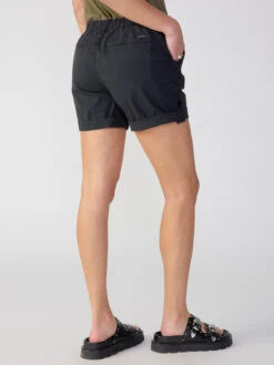 Switchback Cuffed Short Worn Black -Clothing Store CH0250R3O WRBL 3110
