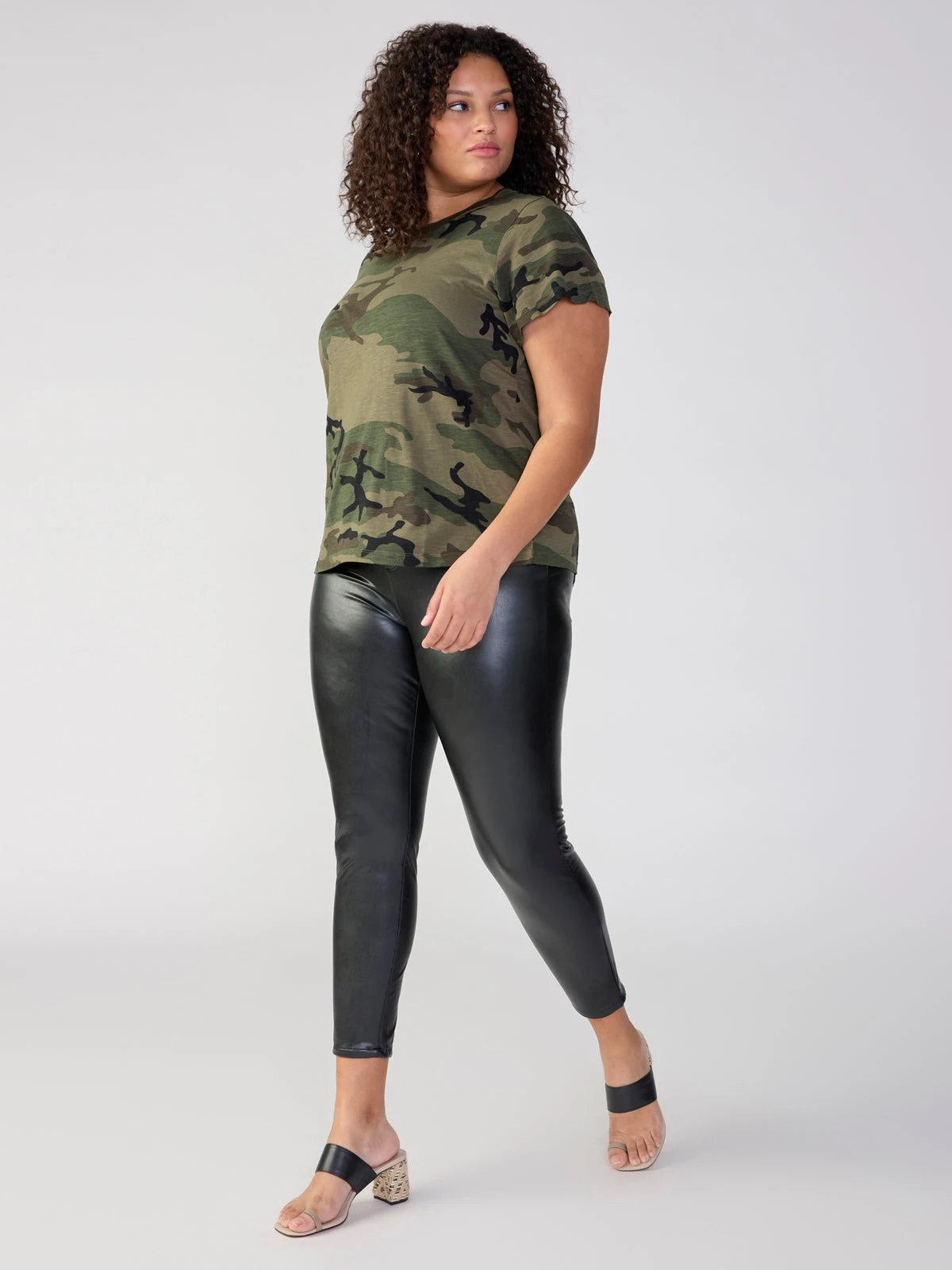 Runway High Rise Legging Slick Black Inclusive Collection 1 Runway High Rise Legging Slick Black Inclusive Collection