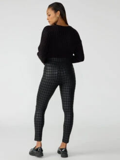 Runway Semi High Rise Legging Coated Plaid 8 Runway Semi High Rise Legging Coated Plaid -Clothing Store CP0720K7A COTP 003878