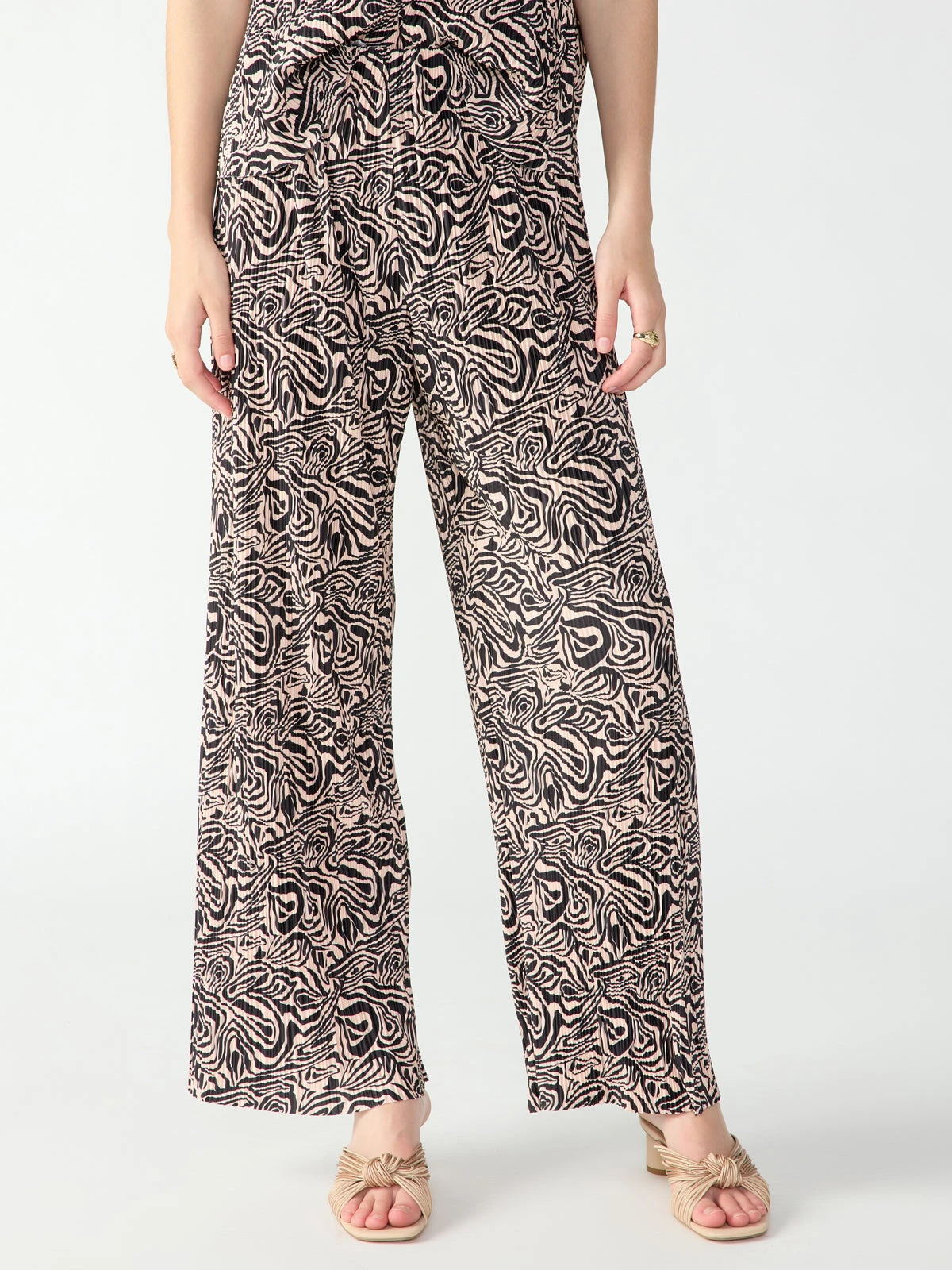 Plisse Semi High Rise Pull On Pant Safari 4 Plisse Semi High Rise Pull On Pant Safari - Image 4