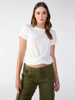 Highstreet Tee White -Clothing Store CT3139XK6 WHTE 000152