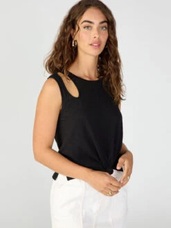 Love Me Knot Top Black