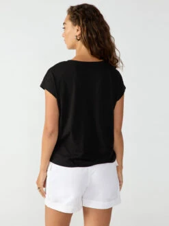 Gather Me Close Tee Black -Clothing Store CT3609XK6 BLCK 1250