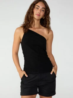 Feeling Free Top Black