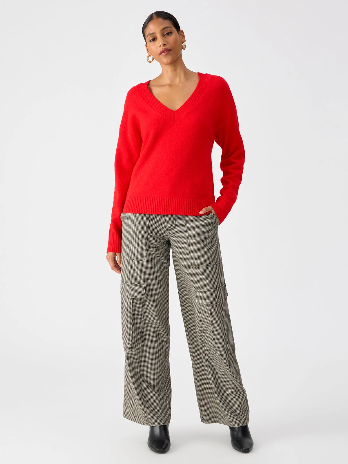 Easy Breezy V-Neck Pullover Sweater Lipstick 2 Easy Breezy V-Neck Pullover Sweater Lipstick - Image 2